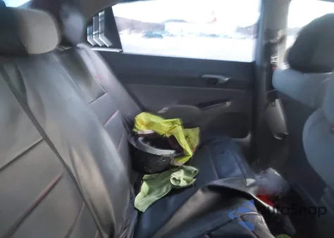 2011 Honda Civic Lx z USA, uszkodzony, nr VIN 2HGFA1F53BH300552